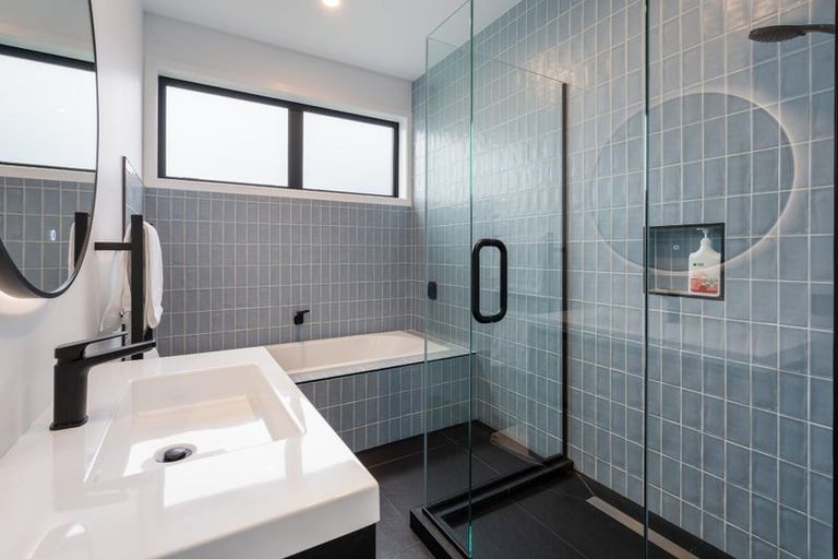 Photo of property in 4 Okahau Terrace, Warrington, 9471