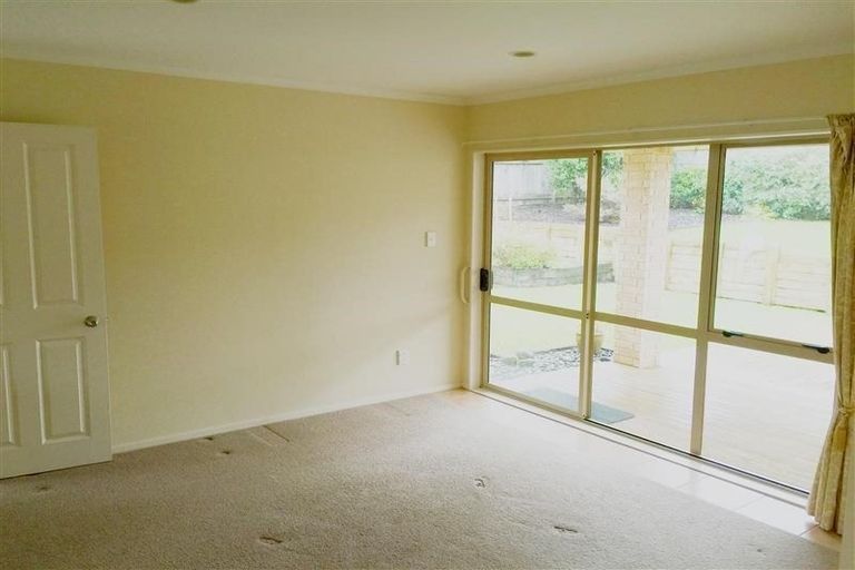 Photo of property in 12 Pukatea Avenue, Albany, Auckland, 0632