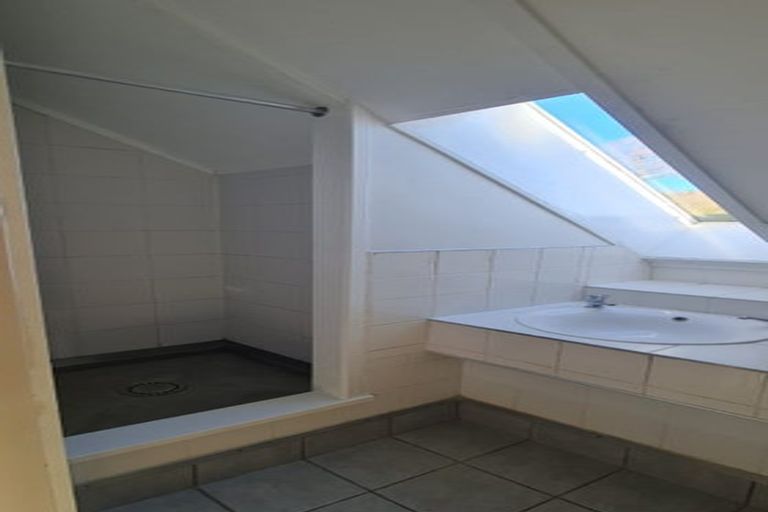 Photo of property in 11 Shortland Place, Havelock North, 4130