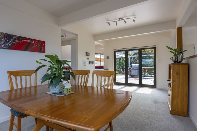 Photo of property in 2/12 Patmos Place, Mount Pleasant, Christchurch, 8081