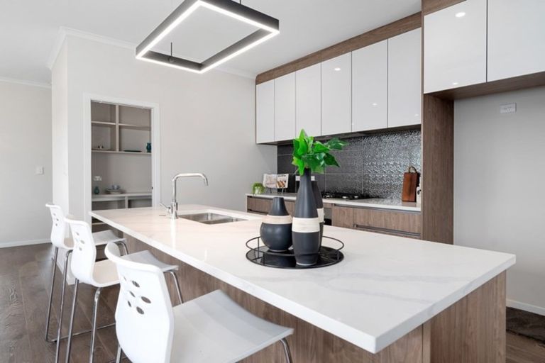 Photo of property in 16 Makura Drive, Papamoa Beach, Papamoa, 3118