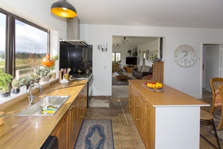 Photo of property in 176 Waitapu Road, Aranga, Dargaville, 0376