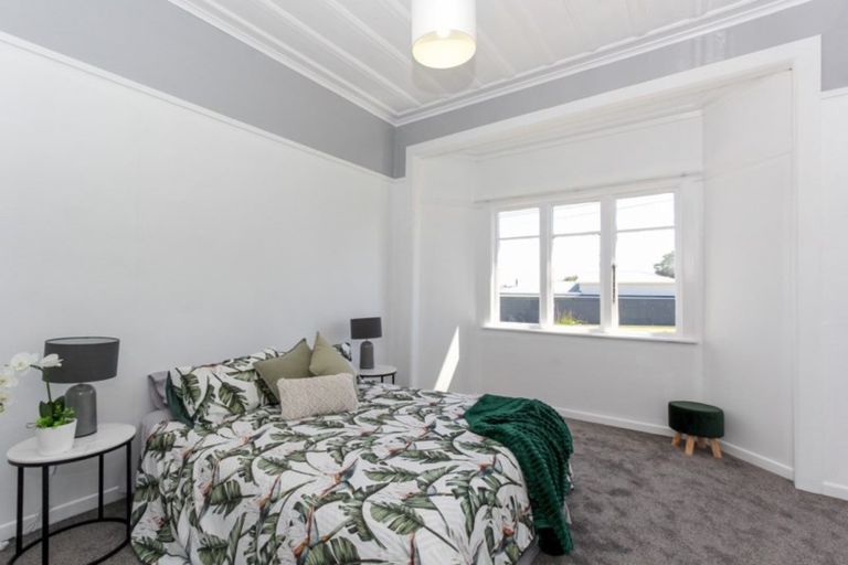 Photo of property in 17a Brookes Terrace, Waitara, 4320