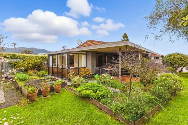 Photo of property in 48 Kapiti Road, Paraparaumu, 5032