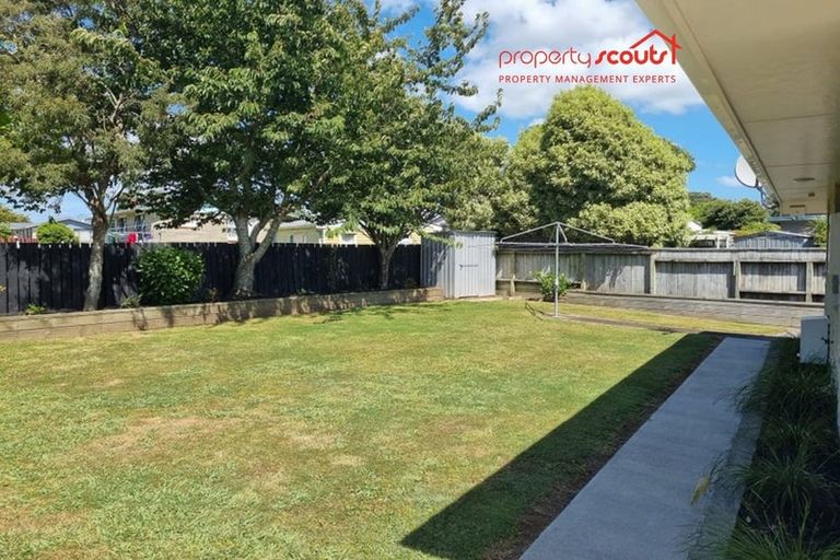 Photo of property in 5 Park Lane, Waitara, 4320