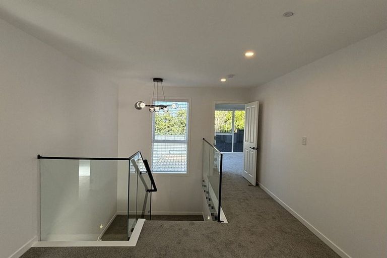 Photo of property in 17d Danbury Drive, Torbay, Auckland, 0630