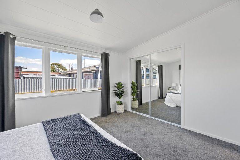 Photo of property in 33 Alexander Avenue, Onekawa, Napier, 4110