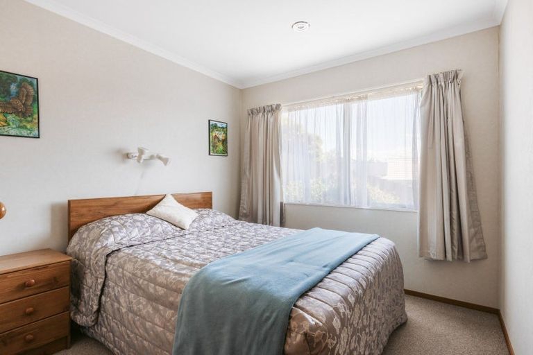 Photo of property in 32 Downing Place, Welcome Bay, Tauranga, 3112