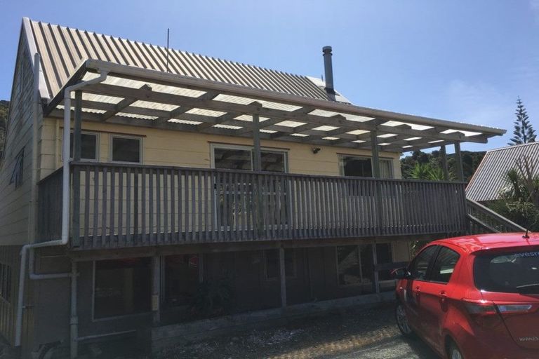 Photo of property in 37 Bay View Road, Whangarei Heads, Whangarei, 0174