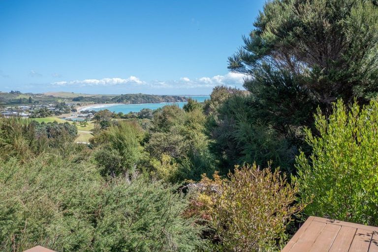 Photo of property in 97 Stratford Drive, Cable Bay, 0420