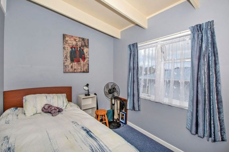 Photo of property in 57 Sherwood Road, Onerahi, Whangarei, 0110