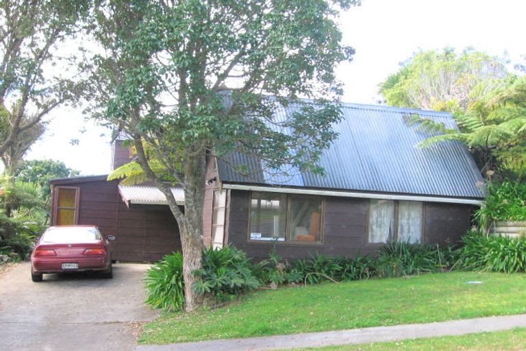 Photo of property in 126 Tirohanga Drive, Whangamata, 3620