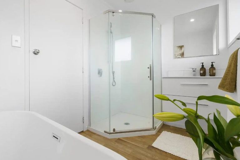 Photo of property in 38 Richmond Street, Cambridge, 3434