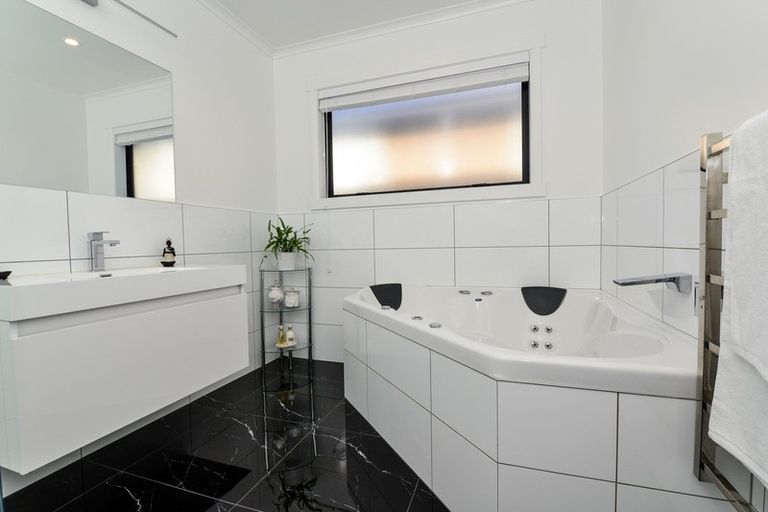 Photo of property in 62 Roy Hilton Drive, Flagstaff, Hamilton, 3210