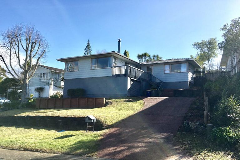Photo of property in 13 Freya Place, Torbay, Auckland, 0630