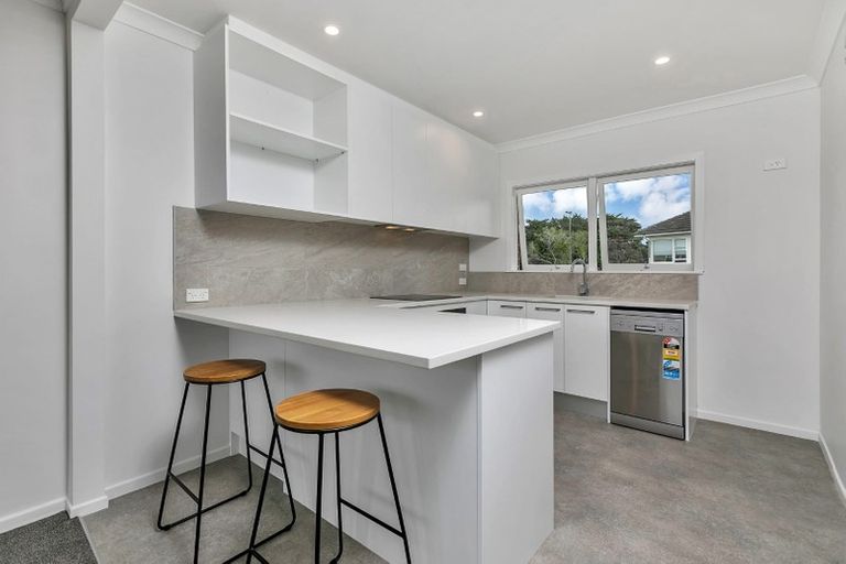Photo of property in 5/19 Lake Pupuke Drive, Takapuna, Auckland, 0622