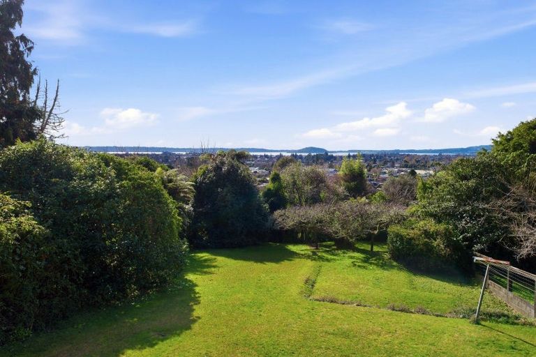 Photo of property in 11 Matipo Avenue, Pomare, Rotorua, 3015