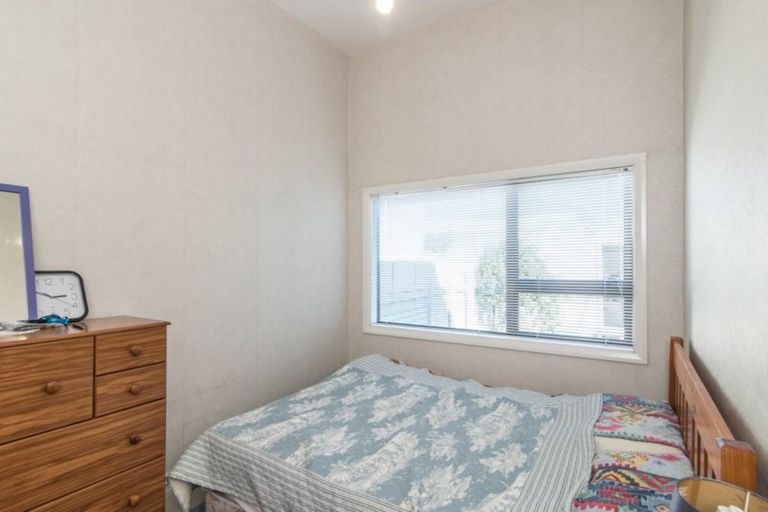 Photo of property in 104 Kilbirnie Crescent, Kilbirnie, Wellington, 6022