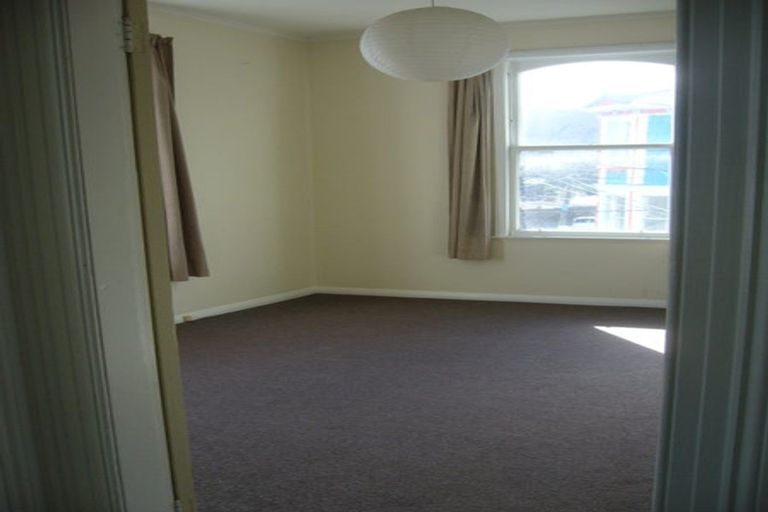 Photo of property in 78 Tasman Street, Mount Cook, Wellington, 6021