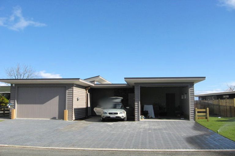 Photo of property in 16 Nisbet Terrace, Kinloch, Taupo, 3377
