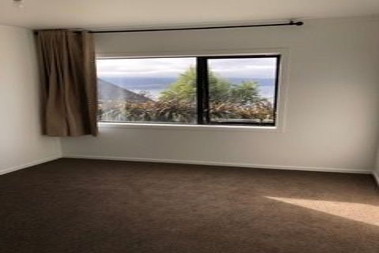 Photo of property in 30 Greenstone Place, Fernhill, Queenstown, 9300
