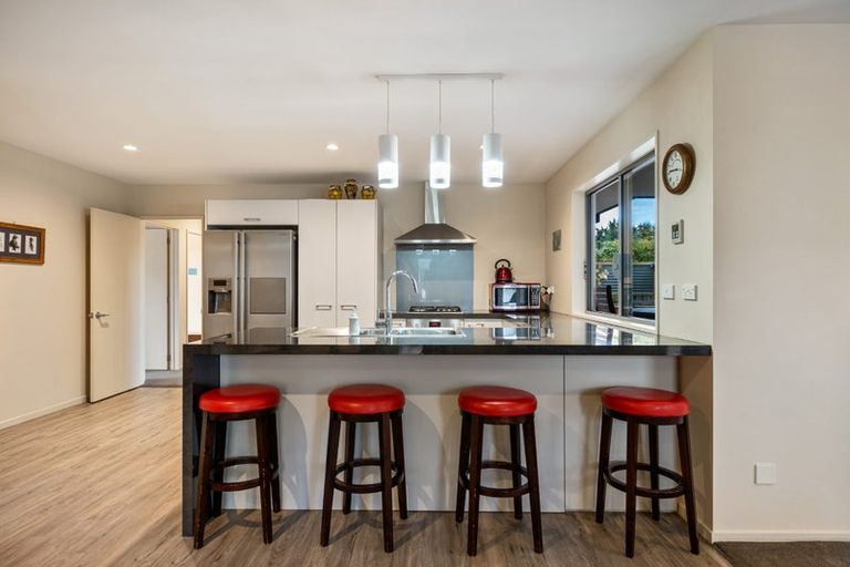 Photo of property in 8 Albert Sheppard Close, Yaldhurst, Christchurch, 8042