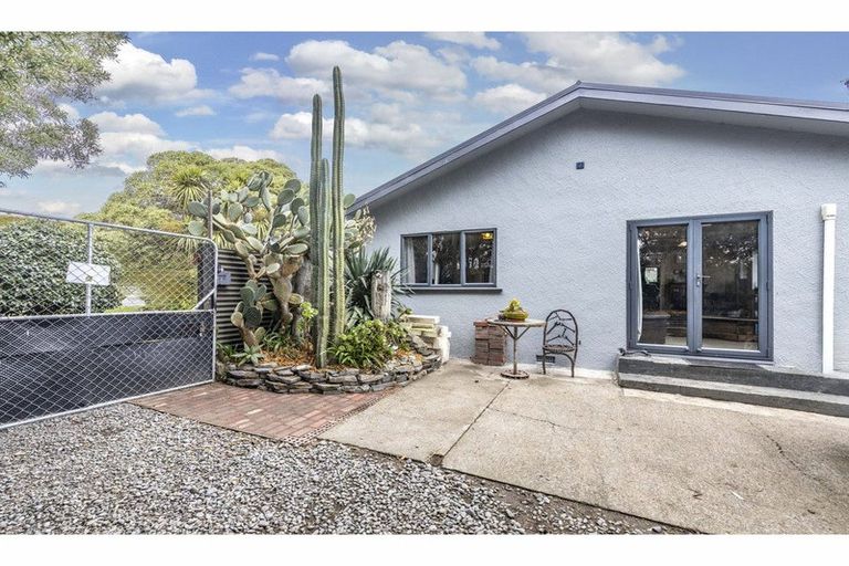 Photo of property in 16 Grierson Avenue, Amberley, 7481