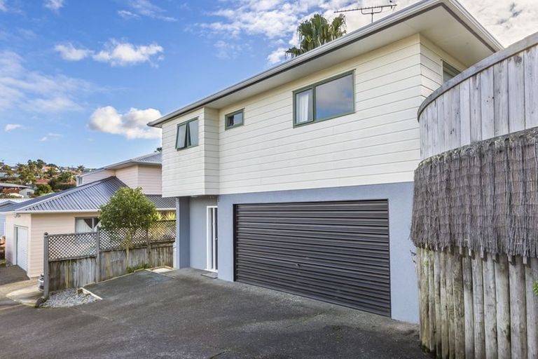 Photo of property in 2/287 Vipond Road, Stanmore Bay, Whangaparaoa, 0932