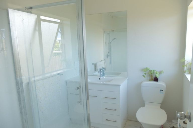 Photo of property in 1/718 Chapel Road, Dannemora, Auckland, 2016