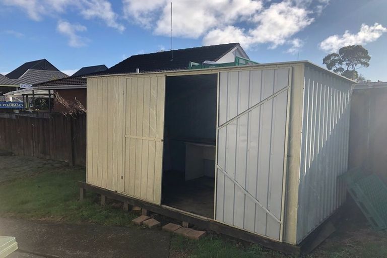 Photo of property in 1/20 Highland Park Drive, Highland Park, Auckland, 2010