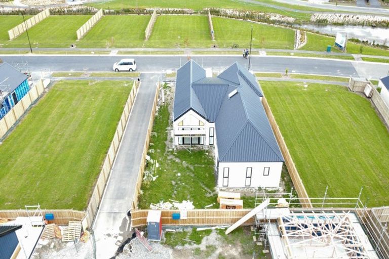 Photo of property in 52 Matamoe Drive, Halswell, 8025