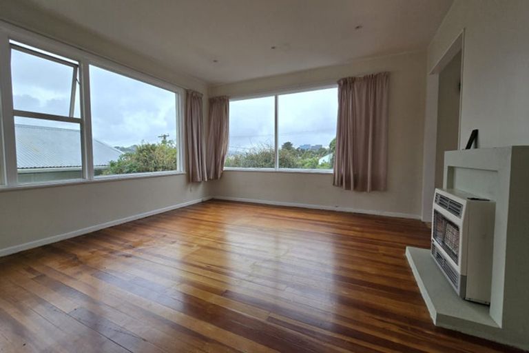 Photo of property in 5 Haumia Street, Johnsonville, Wellington, 6037