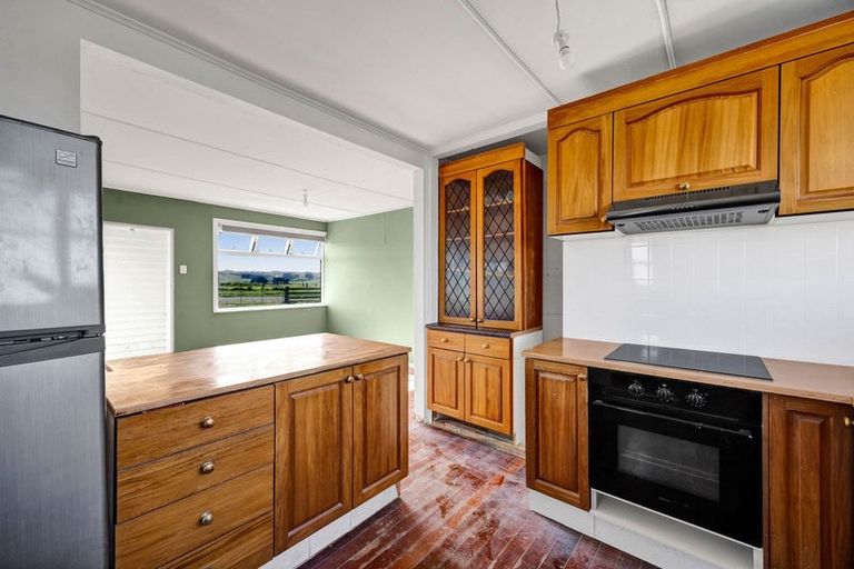 Photo of property in 505 Meremere Road, Ohangai, Hawera, 4672