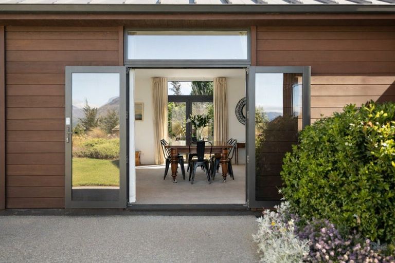 Photo of property in 47 Jacks Point Rise, Jacks Point, Queenstown, 9371