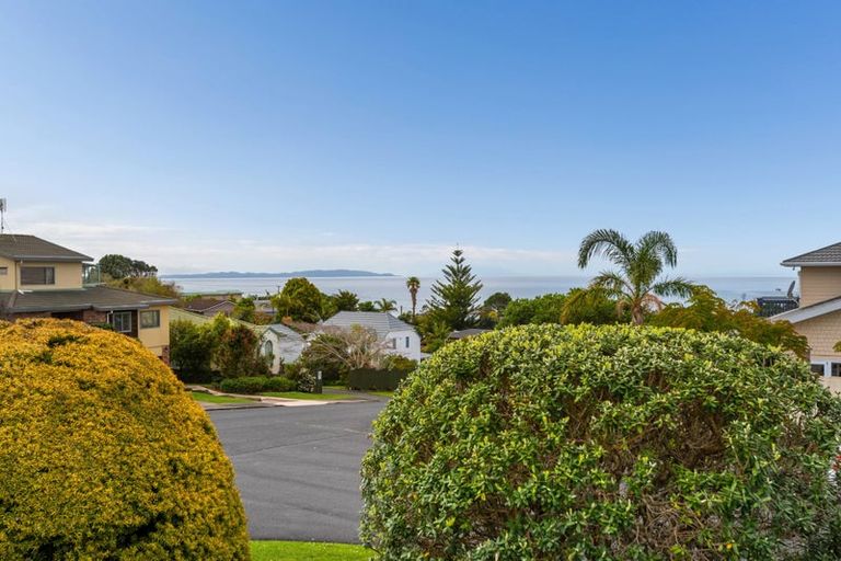 Photo of property in 1 Castaway Place, Gulf Harbour, Whangaparaoa, 0930