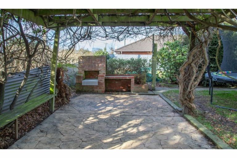 Photo of property in 10b Burnridge Place, Belfast, Christchurch, 8051