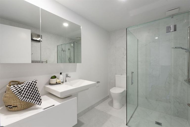 Photo of property in 2/24 Rookwood Avenue, New Brighton, Christchurch, 8083