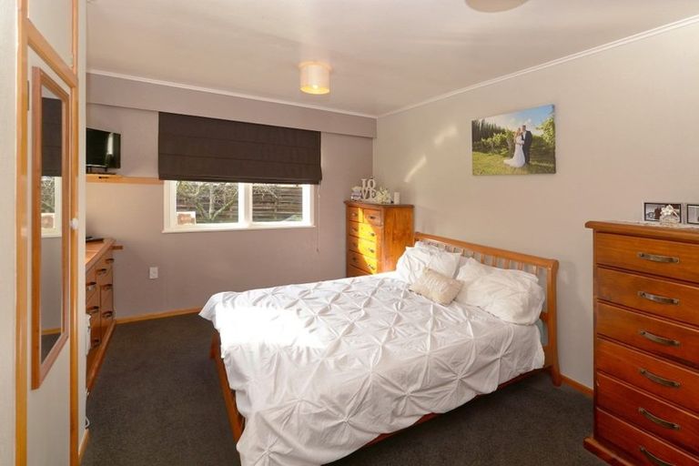 Photo of property in 10 Hampton Place, St Andrews, Hamilton, 3200