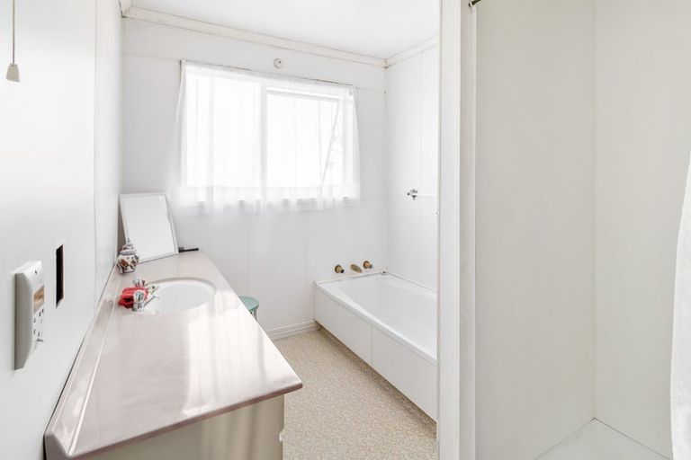 Photo of property in 27 Marston Road, Kensington, Timaru, 7910