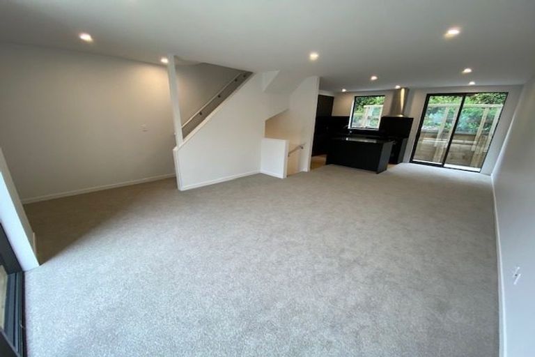 Photo of property in 23 Rua Kai Way, Brooklyn, Wellington, 6021