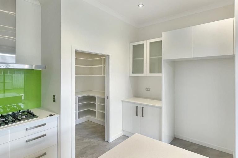 Photo of property in 16 Helen June Avenue, Flagstaff, Hamilton, 3210