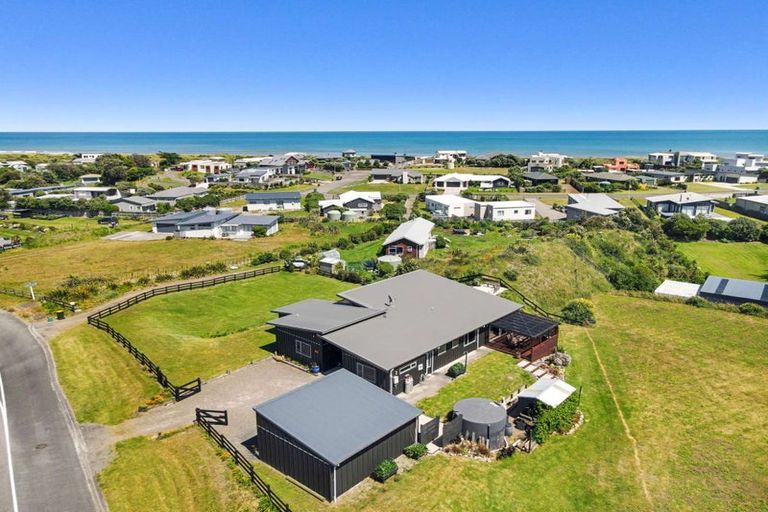 Photo of property in 183-187 Park Avenue, Waitarere Beach, Levin, 5510
