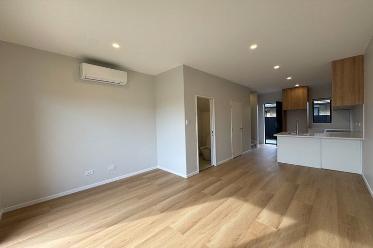 Photo of property in 5/13 Thomas Road, Mangere, Auckland, 2022