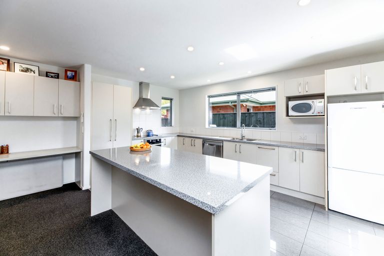 Photo of property in 50 Hakatere Road, Pegasus, 7612