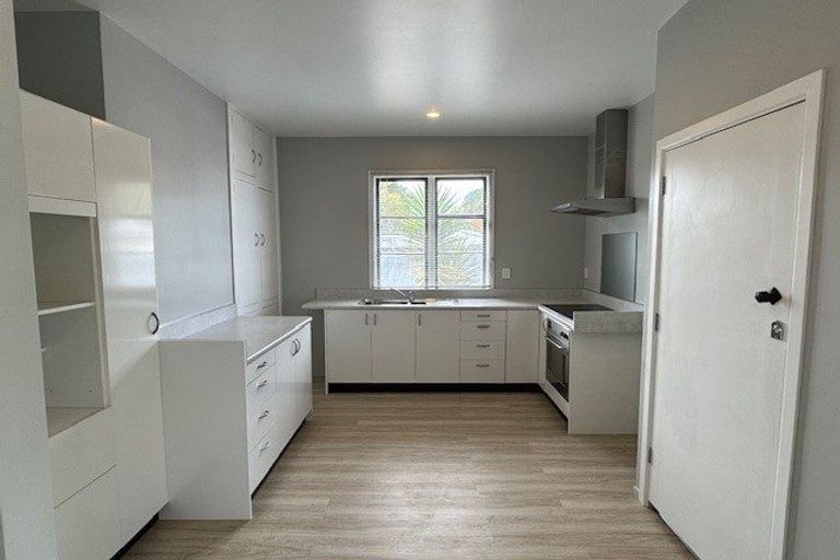 Photo of property in 124 Pages Road, Wainoni, Christchurch, 8061