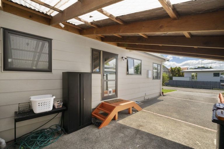Photo of property in 5 Coromandel Court, Roslyn, Palmerston North, 4414