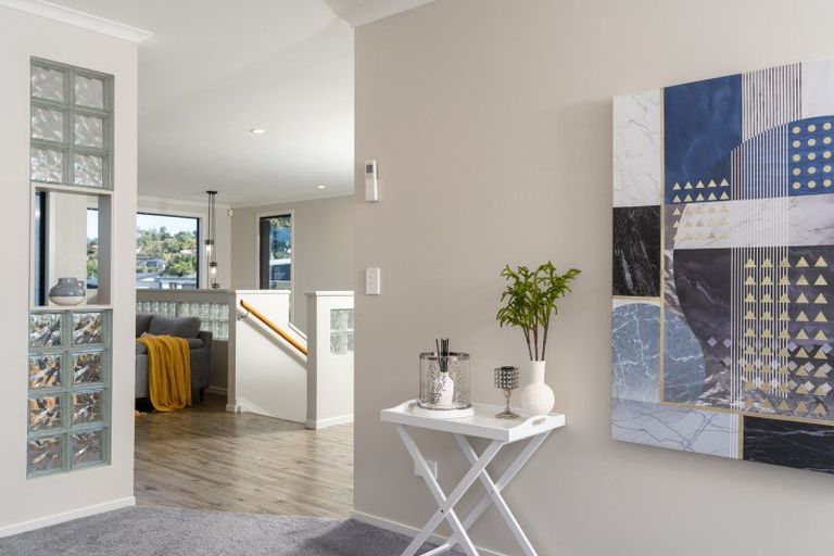 Photo of property in 38 Robertson Street, Raglan, 3225