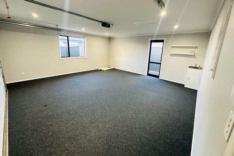 Photo of property in 19 Dinneen Close, Frimley, Hastings, 4120