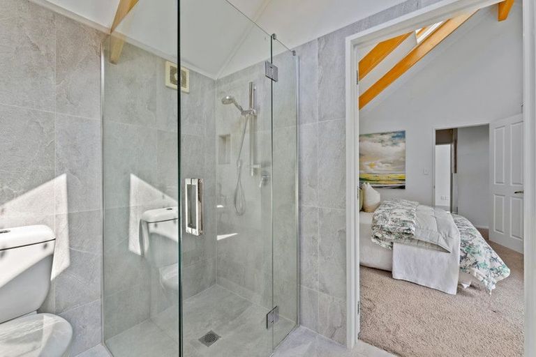 Photo of property in 154a Nile Road, Milford, Auckland, 0620