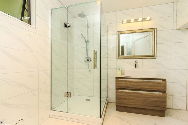 Photo of property in 24 Roberta Avenue, Glendowie, Auckland, 1071